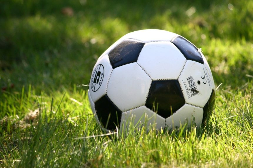 Secretaria Municipal de Esportes e Lazer abre inscrições para escolinha de futebol