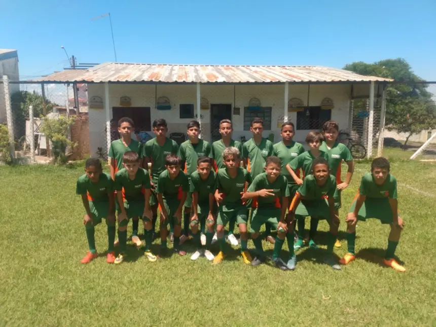 Engenheiro Coelho participa de amistoso de futebol em Cosmópolis