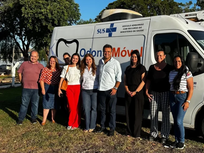 Odontomóvel começa a atender alunos da rede municipal
