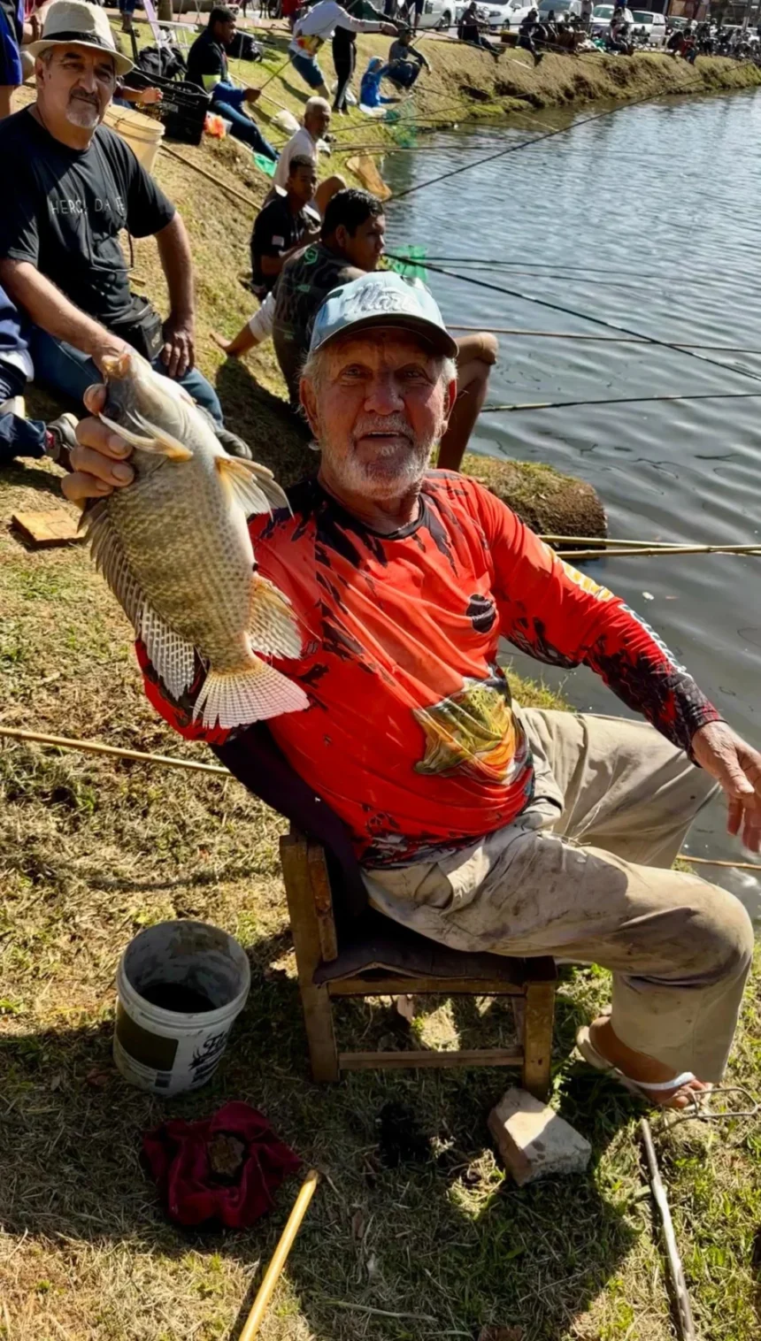 Torneio de Pesca reúne famílias no Lago Municipal