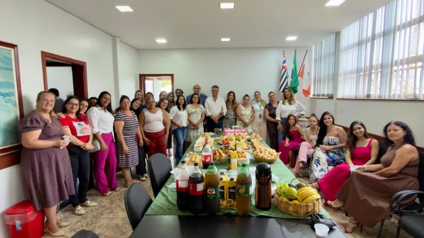 Homenagem às mulheres servidoras municipais