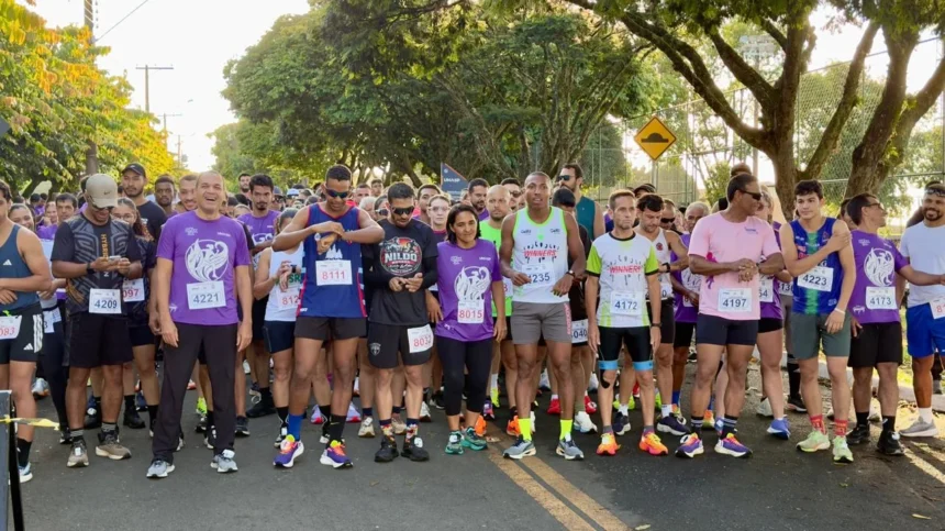 1ª Corrida do Dia Internacional da Mulher e reúne cerca de 450 participantes