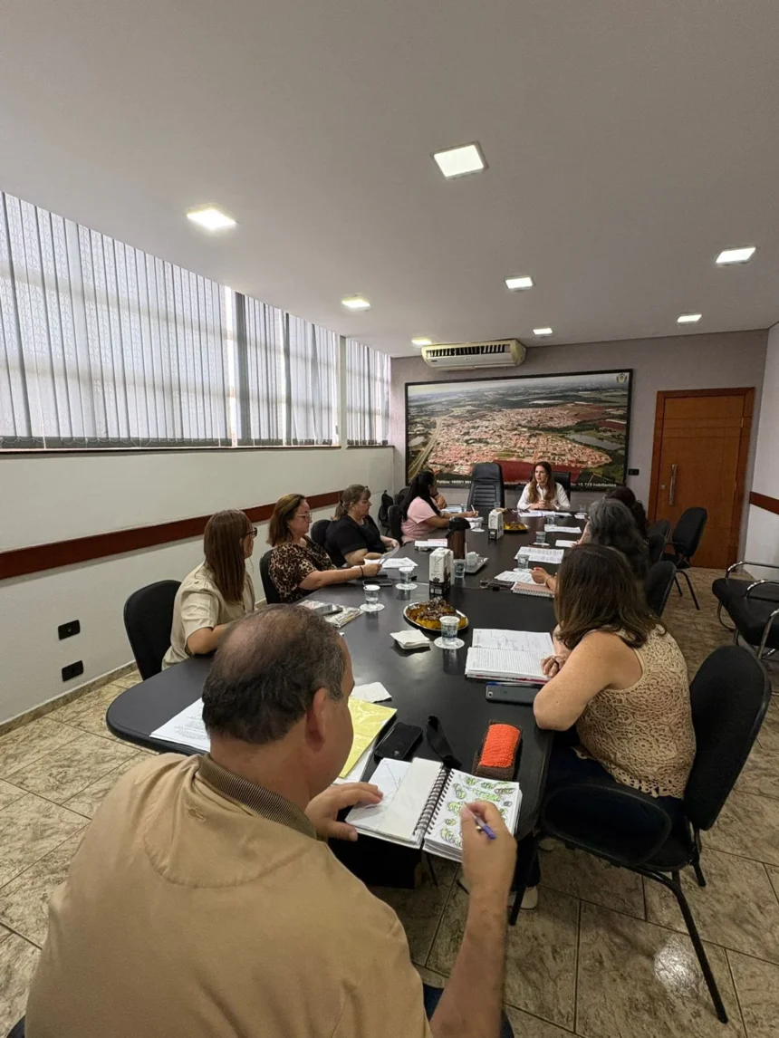 Reunião de alinhamento com diretoras da rede municipal