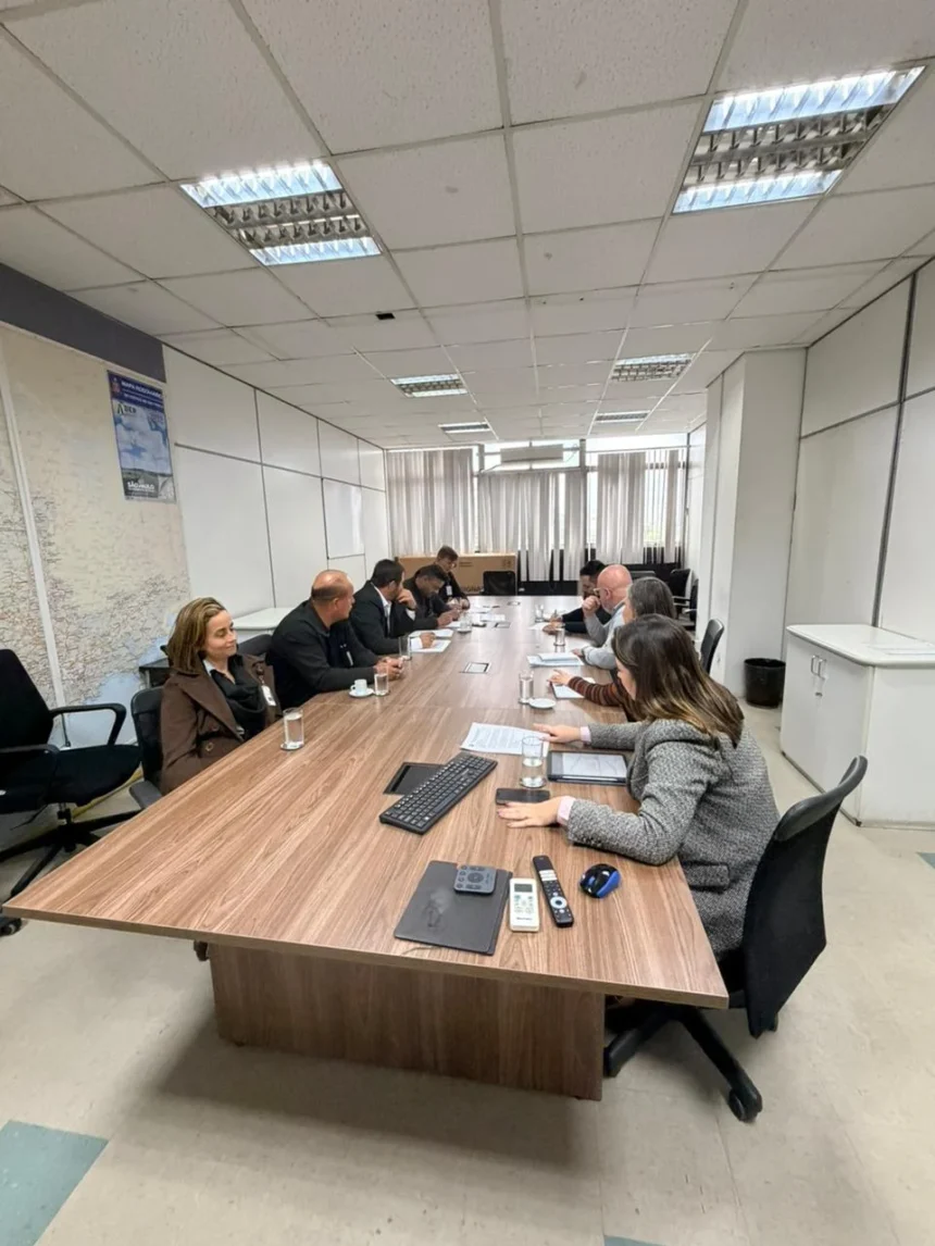 Projeto de pavimentação da Estrada EC-400